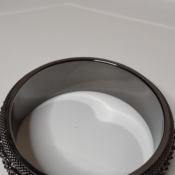 8.5 Inch Black Metal Bangle - Picture 4 of 9